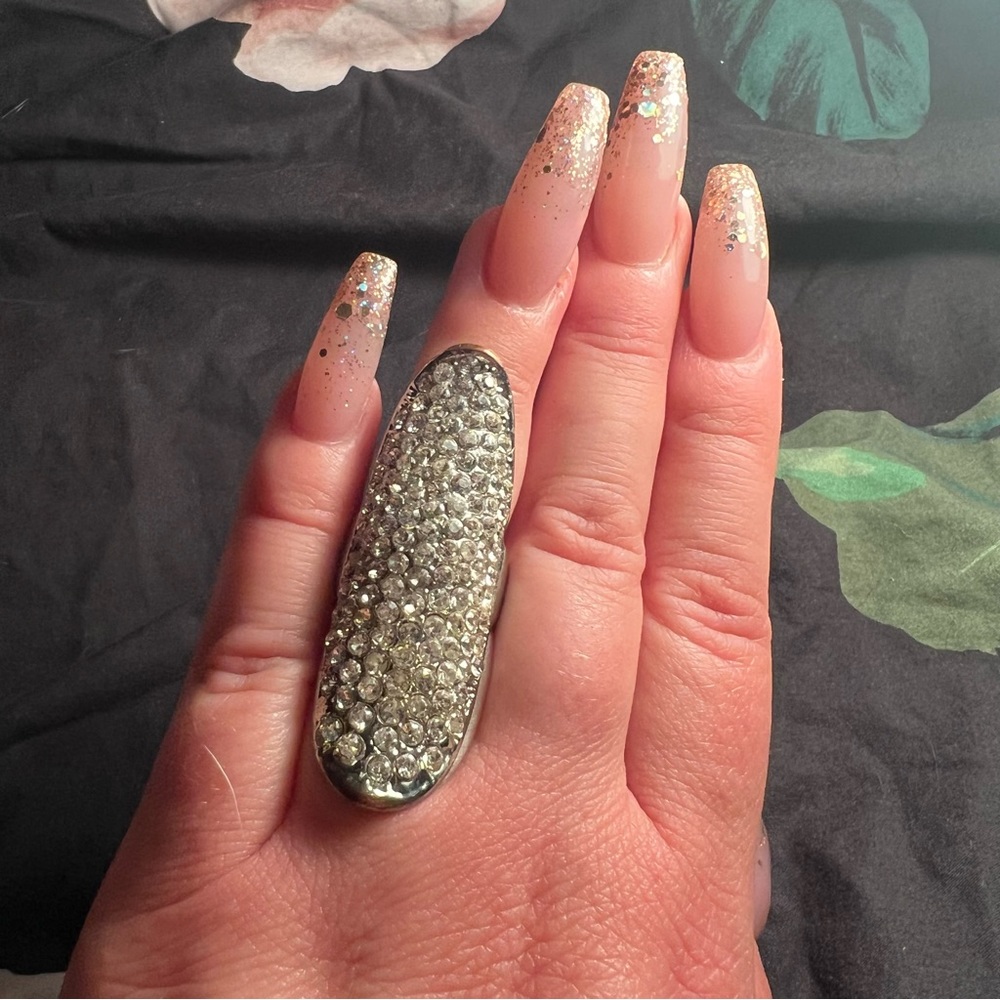 Diamond shield fashion ring